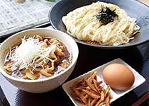 ☆ランチオススメ☆ 肉つけうどん